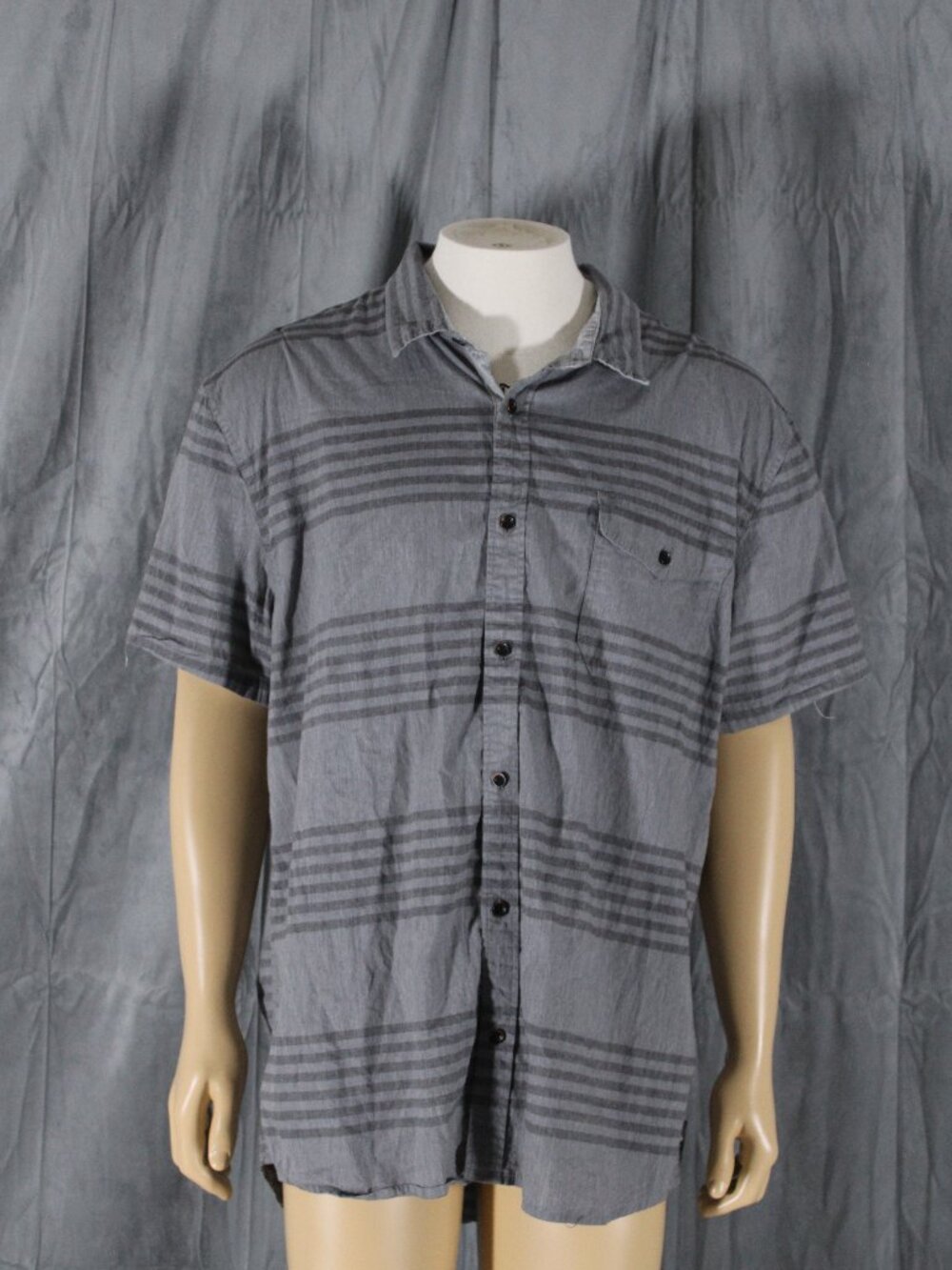 Men's Button-Down Shirt - Quiksilver Grey with Black Stripe - Men's 2XL